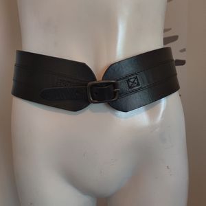 Vince Black Leather Cincher Waist Belt M